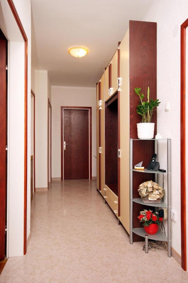Apartments With Wifi Novi Vinodolski - 5483 Екстериор снимка